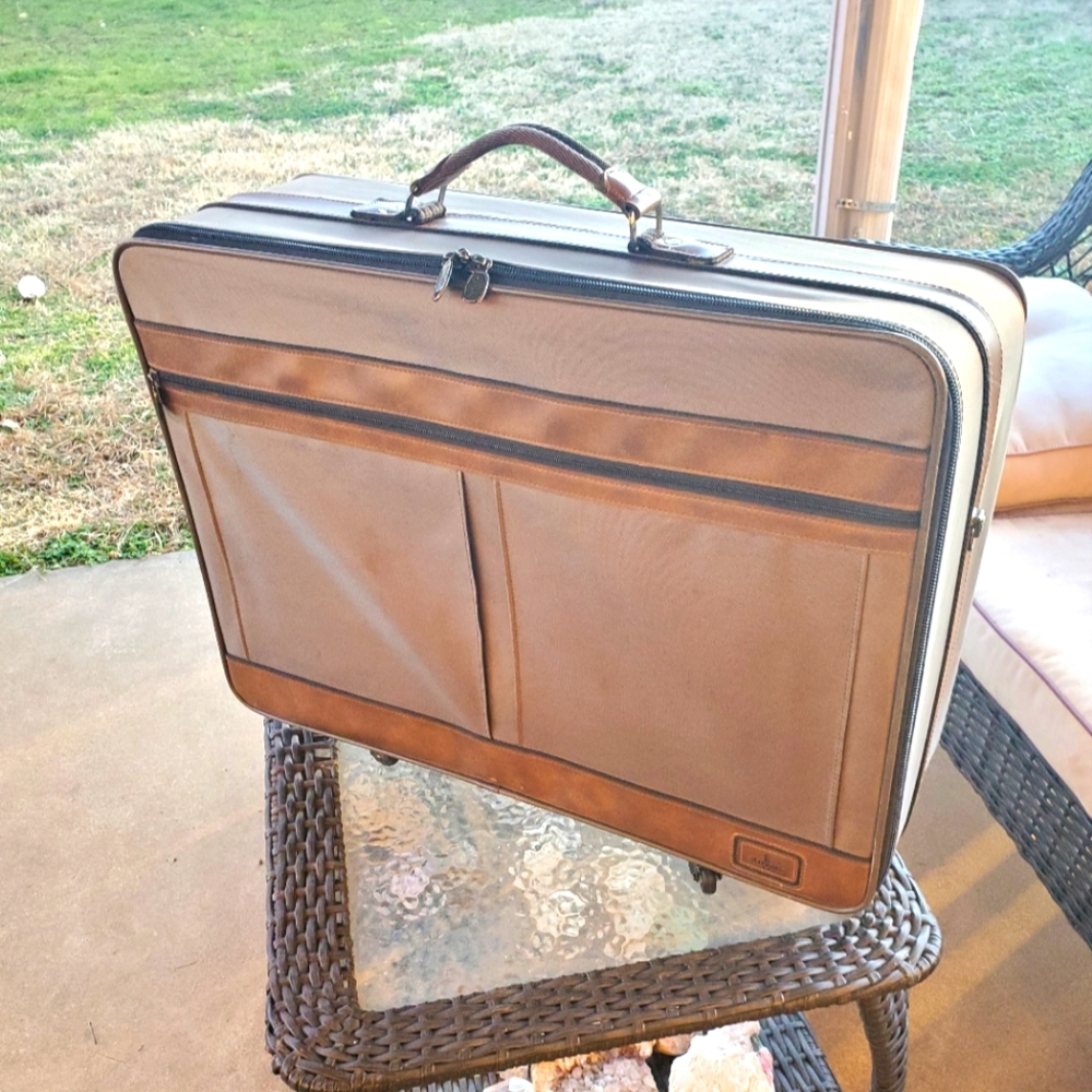 Atlantic Vintage Suitcase